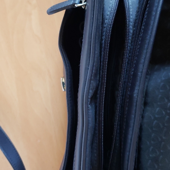 LIZ CLAIBORNE Navy Blue Shoulder Bag Purse - Picture 7 of 7